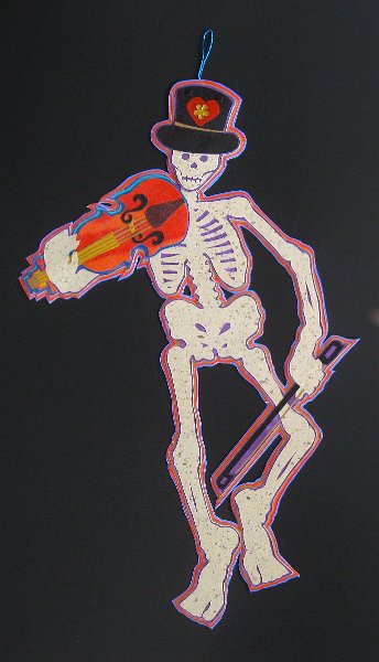 SkeletonwithViolin2